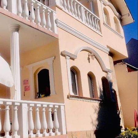 Adam Apartmanhaz Appartement Szeged Buitenkant foto