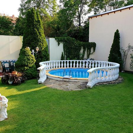 Adam Apartmanhaz Appartement Szeged Buitenkant foto