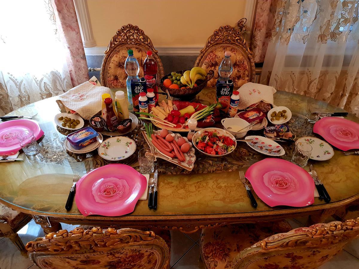Adam Apartmanhaz Appartement Szeged Buitenkant foto