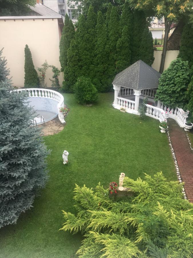 Adam Apartmanhaz Appartement Szeged Buitenkant foto