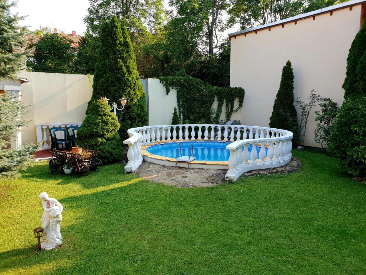 Adam Apartmanhaz Appartement Szeged Buitenkant foto